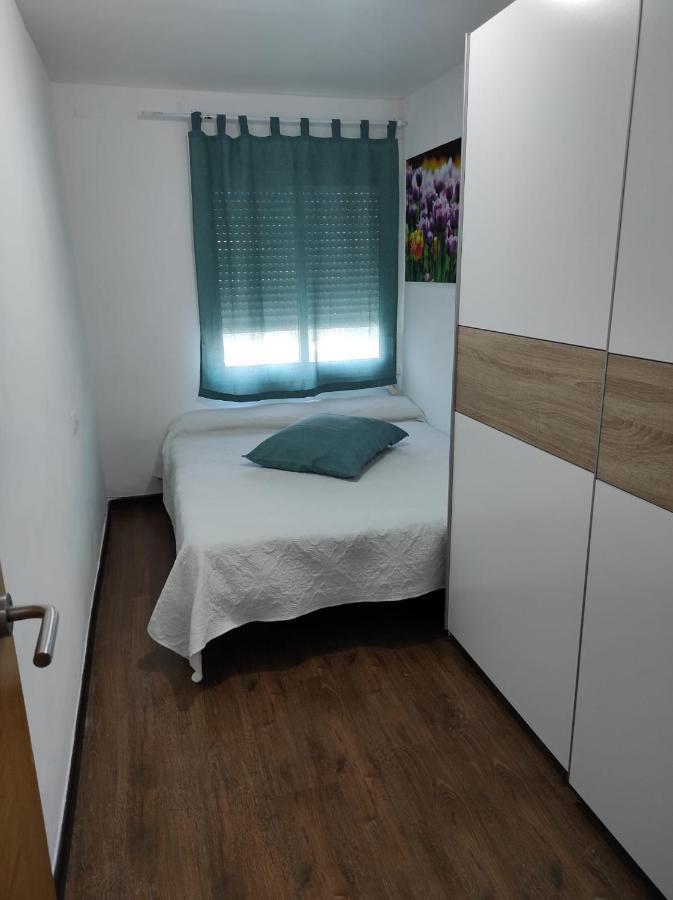 Apartamento La Pineda Εξωτερικό φωτογραφία